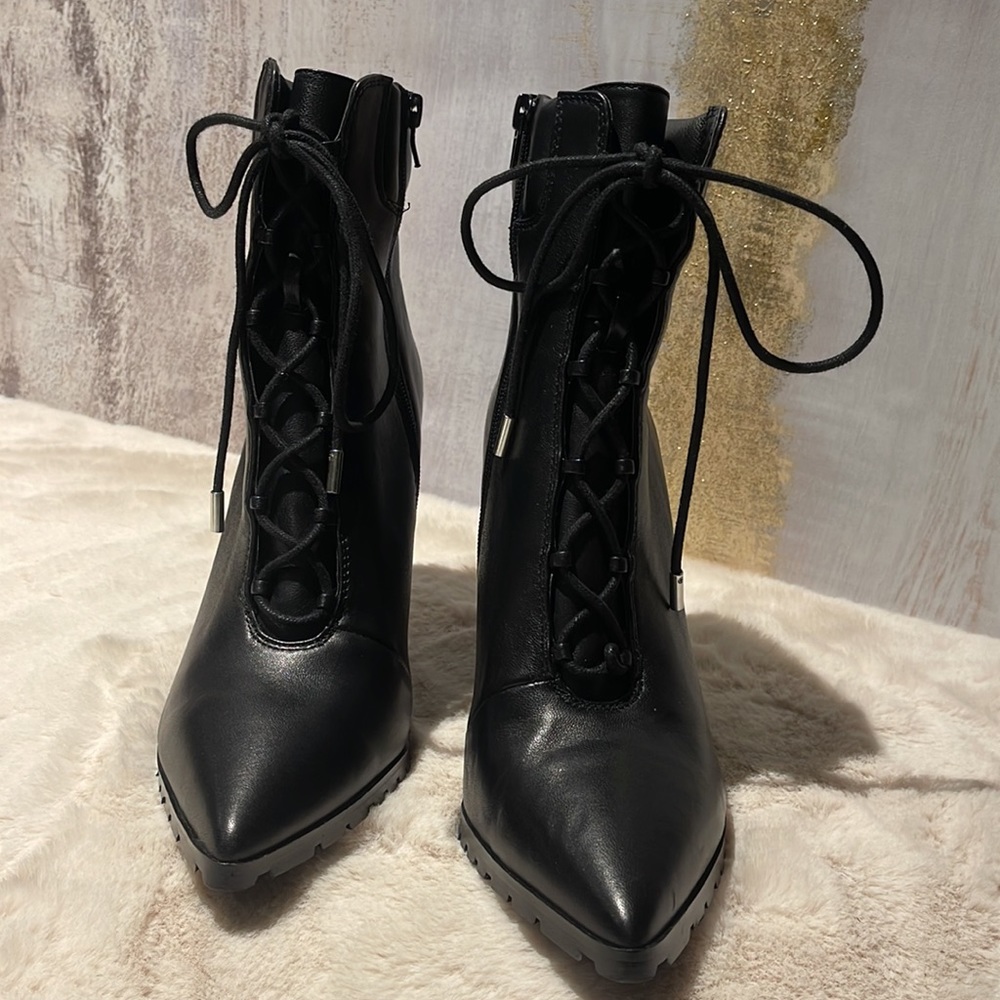 Steve Madden Women’s Illisa ankle boot black - Size 11😍🎁 - Picture 3 of 10
